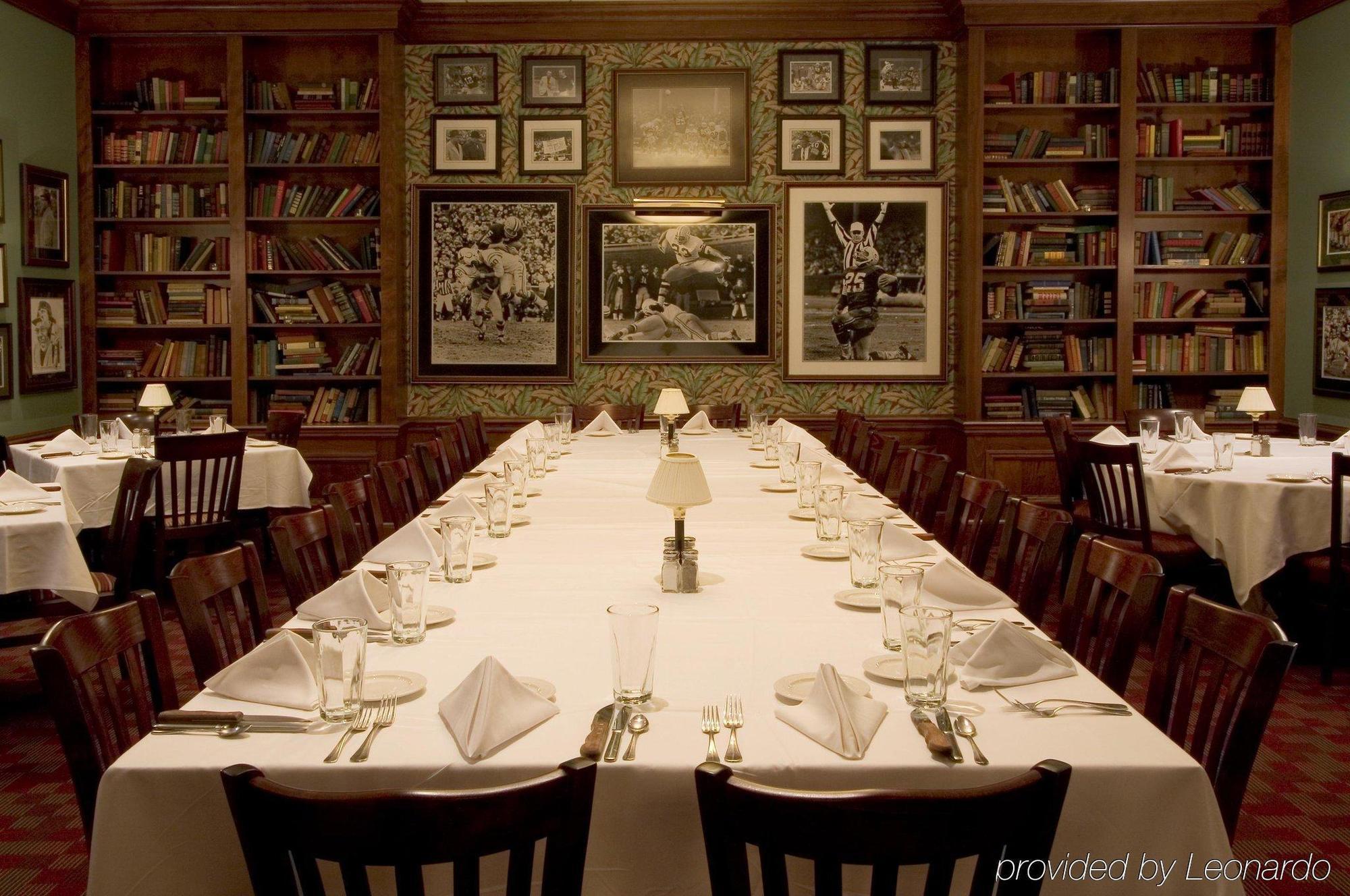 Hilton Appleton Paper Valley Restaurant bilde
